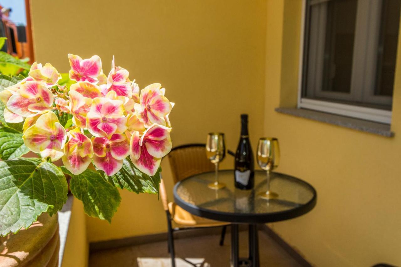 No Stress Apartment Grebastica Bagian luar foto