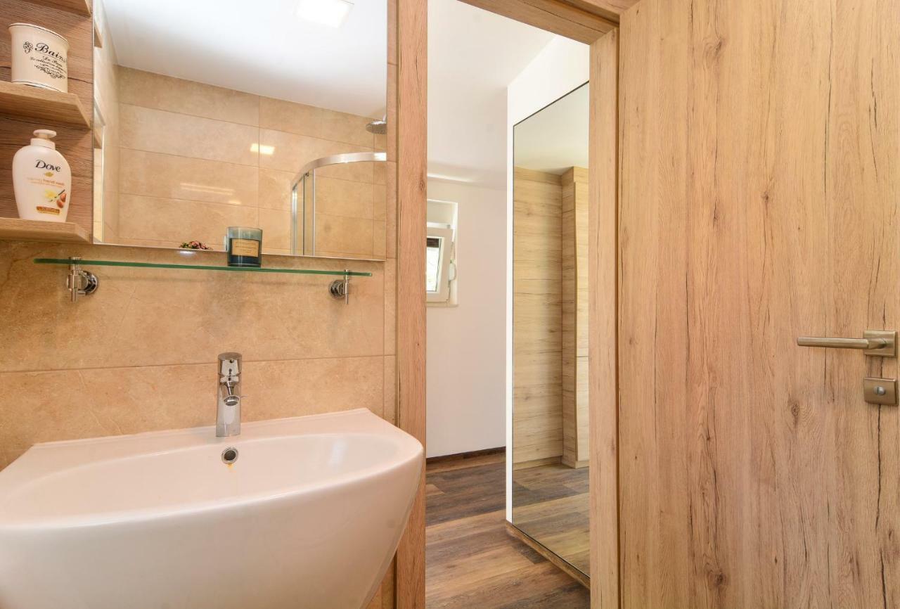 No Stress Apartment Grebastica Bagian luar foto
