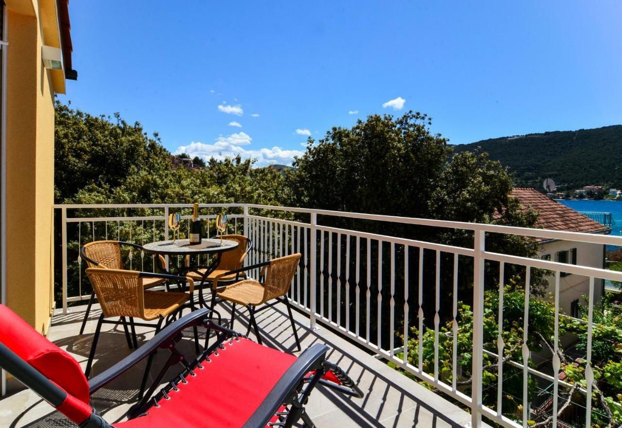 No Stress Apartment Grebastica Bagian luar foto