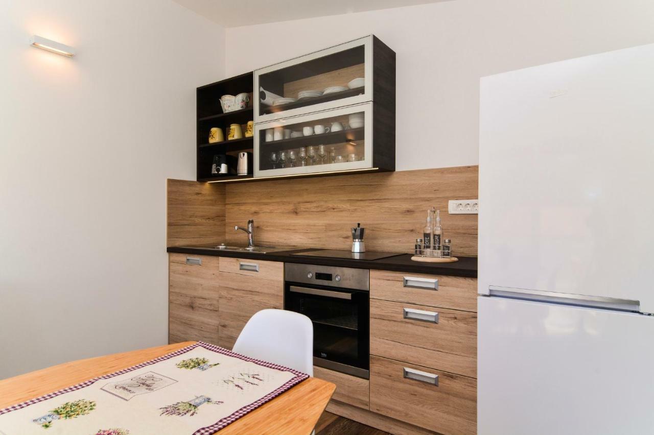 No Stress Apartment Grebastica Bagian luar foto