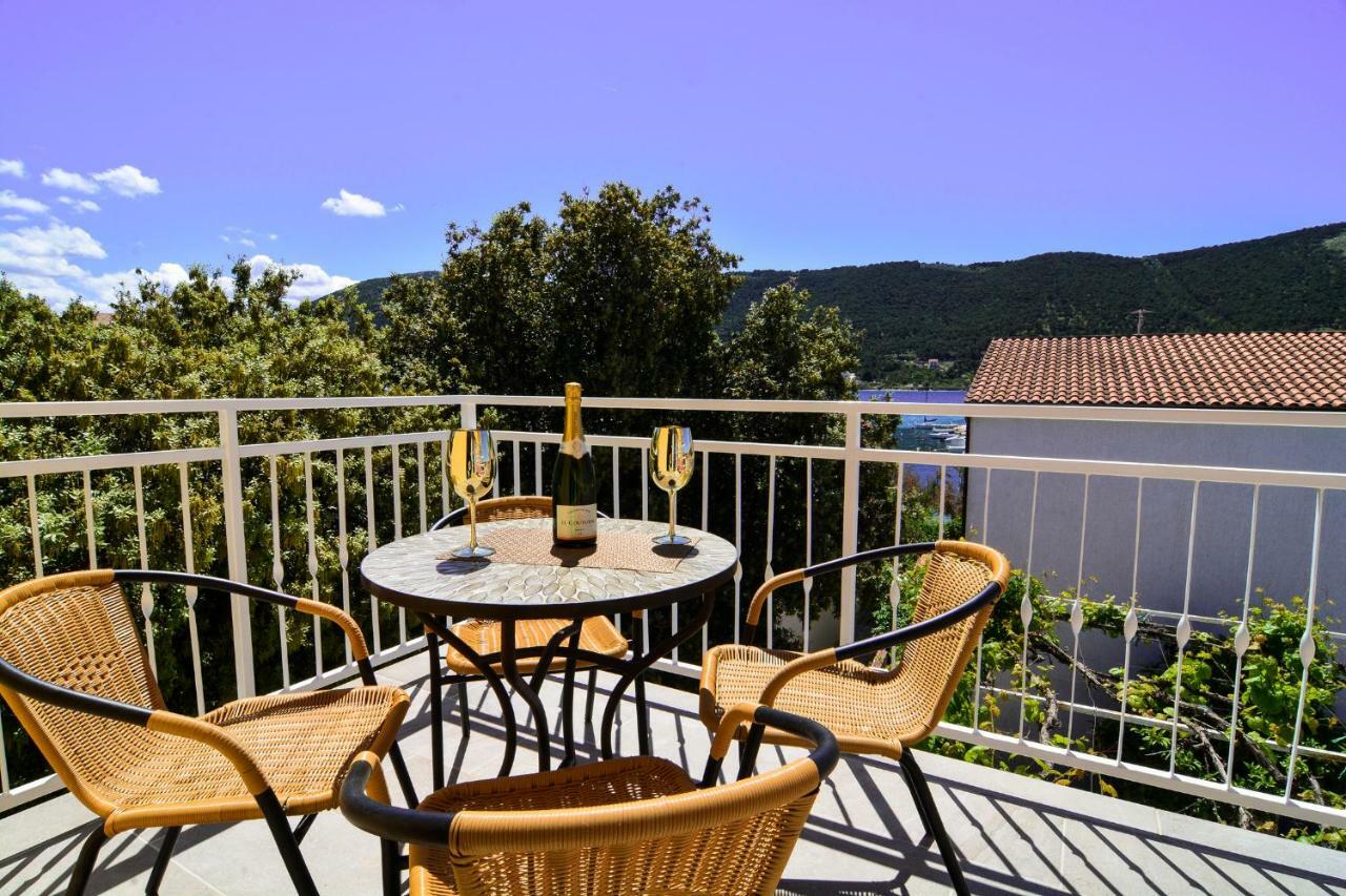 No Stress Apartment Grebastica Bagian luar foto