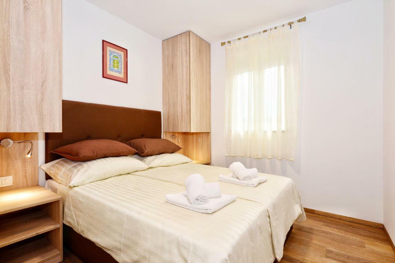 No Stress Apartment Grebastica Bagian luar foto