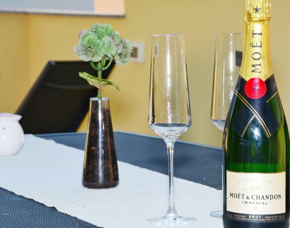 No Stress Apartment Grebastica Bagian luar foto